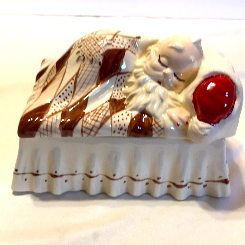 Vintage Albert’s Mold Inc.sleeping Santa